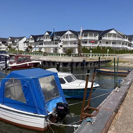 Karlshagen, Hafenidyll 48